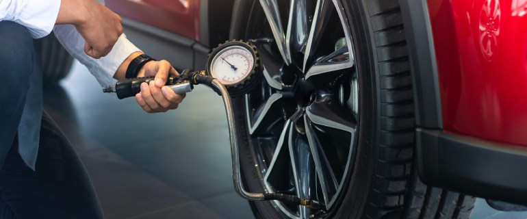 How Tyre Pressure Affects Fuel Efficiency – Especially in Gulf Countries