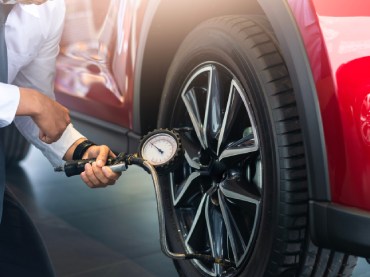 How Tyre Pressure Affects Fuel Efficiency – Especially in Gulf Countries